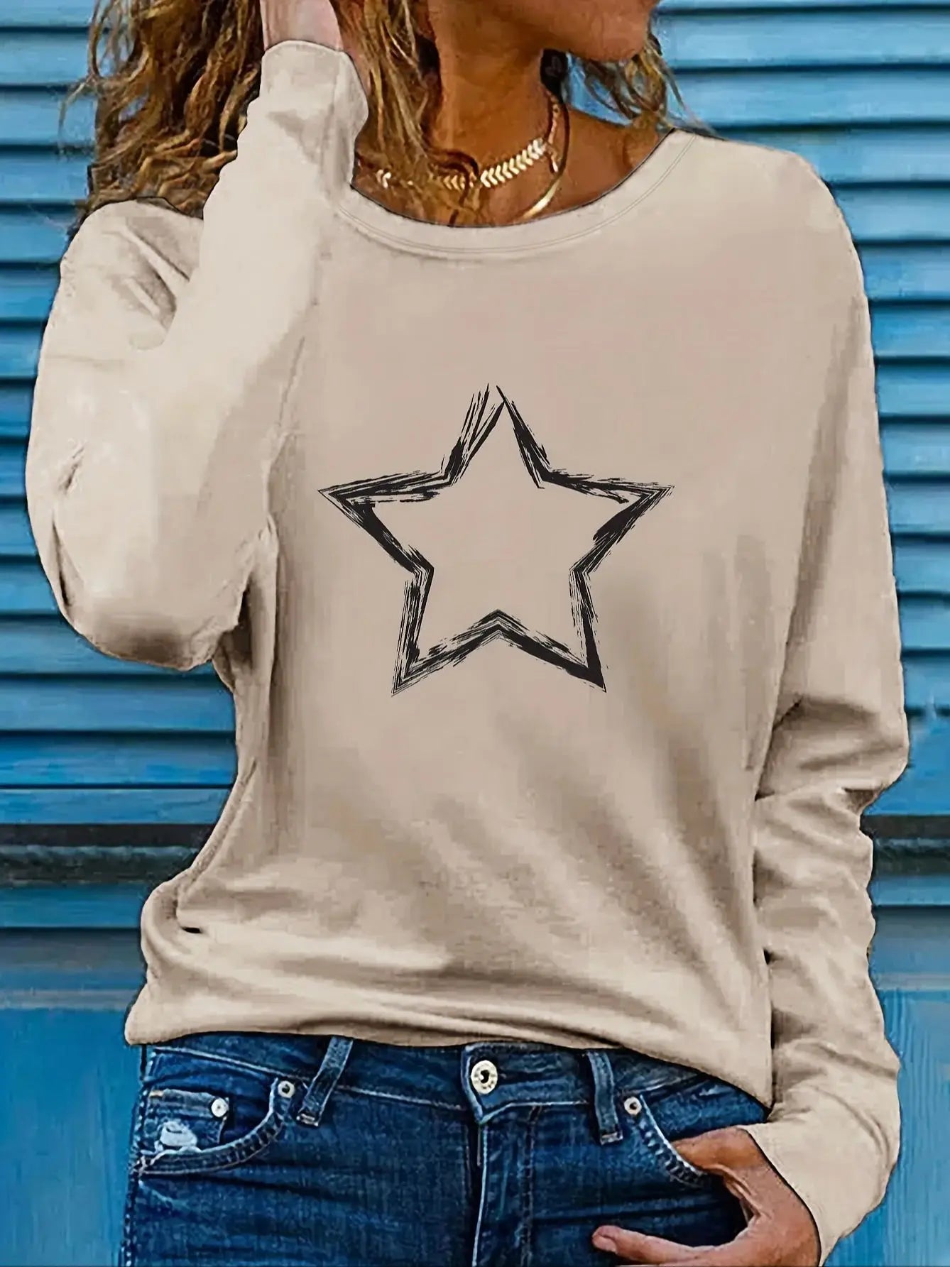Camiseta con cuello redondo y estampado de corazón para mujer, top informal largo de otoño e invierno, camiseta de manga larga holgada y cómoda en blanco y negro