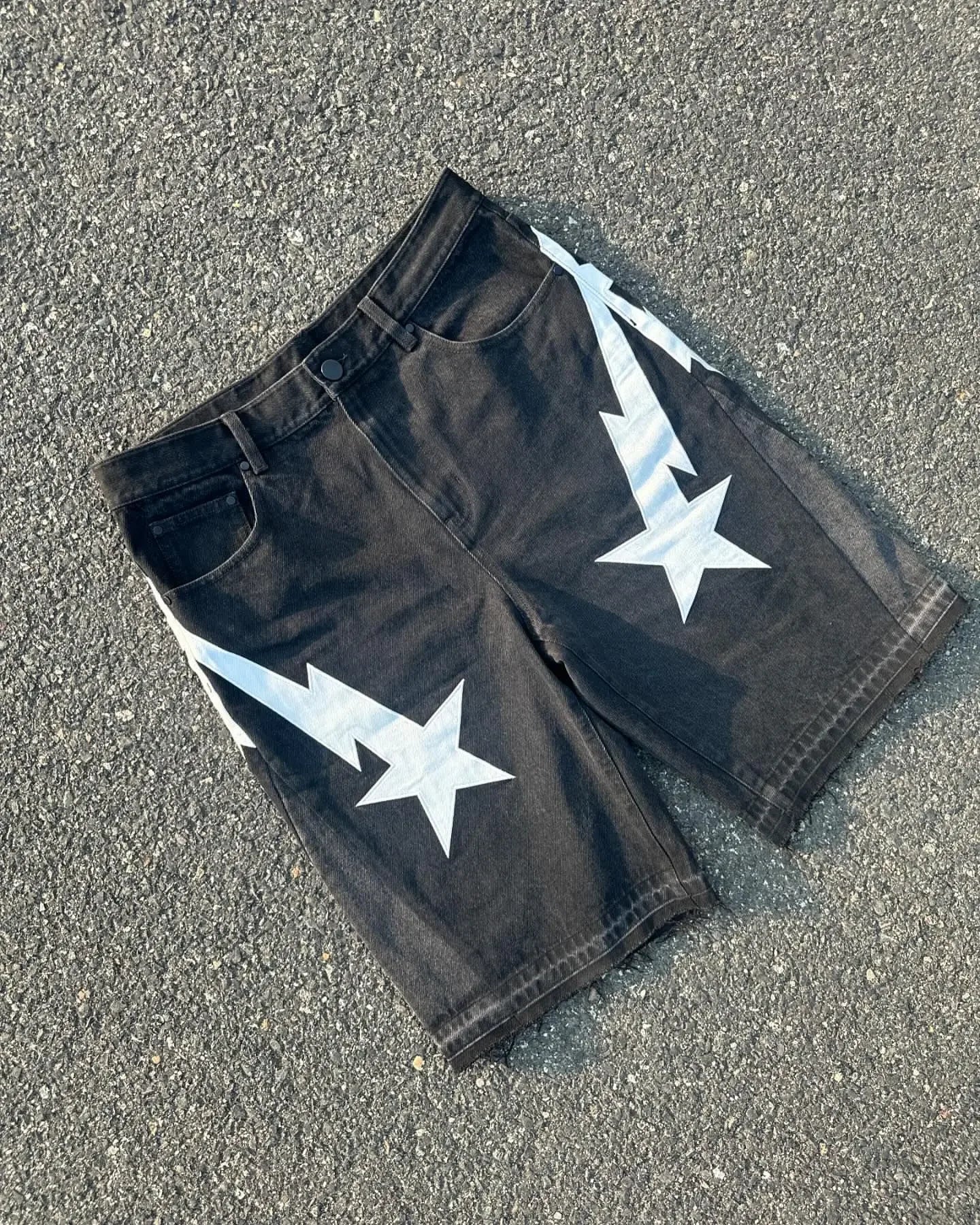 Tendencia de la moda americana, pantalones vaqueros de pierna ancha estilo callejero para hombres, pantalones vaqueros holgados bordados Y2k, pantalones cortos casuales góticos punk High street