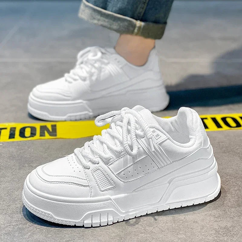 2025 nuevos zapatos de hombre tendencia de primavera todos los deportes ocio Color sólido zapatos bajos suelas gruesas aumentar la marea del pan zapatos