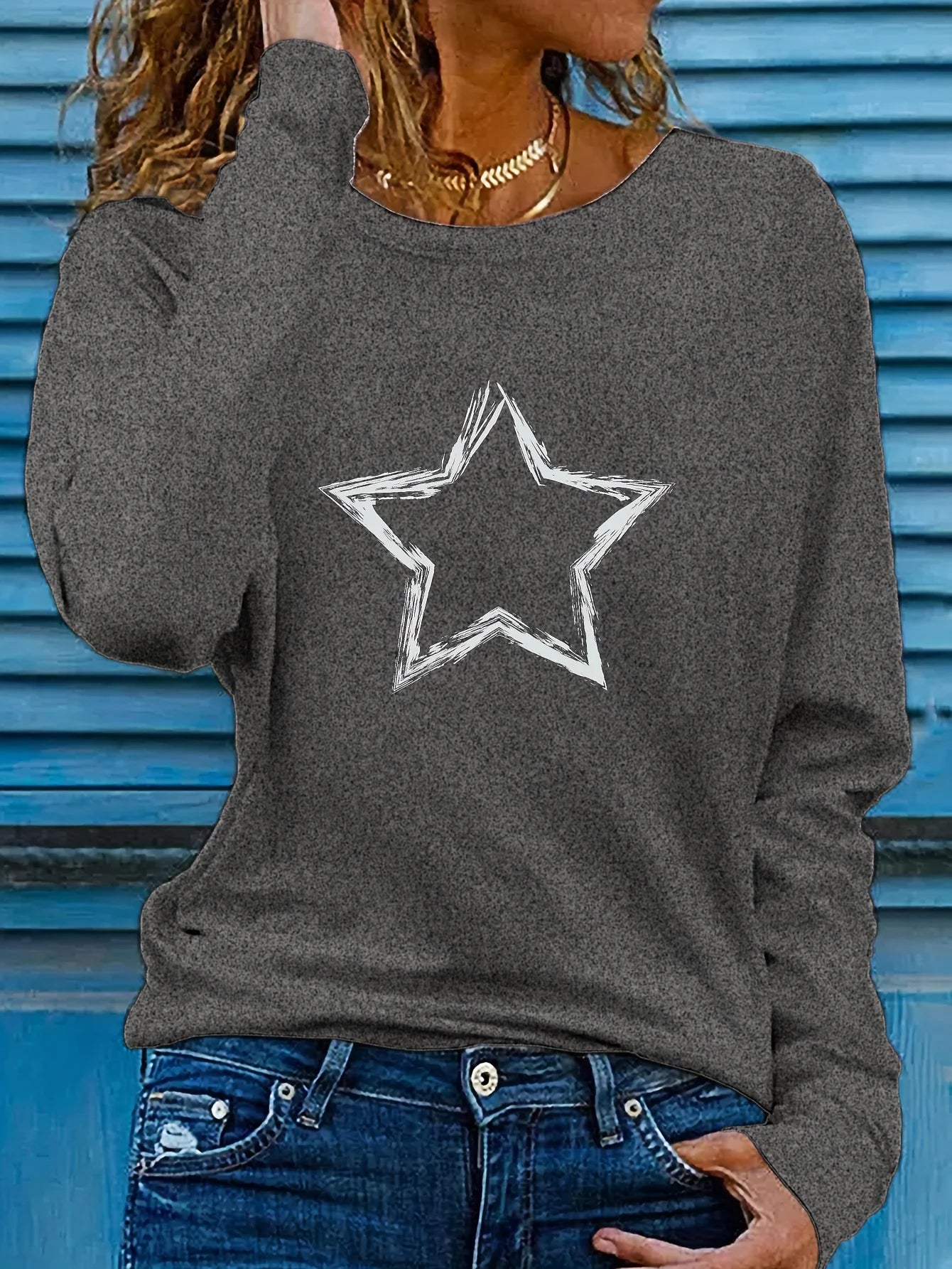 Camiseta con cuello redondo y estampado de corazón para mujer, top informal largo de otoño e invierno, camiseta de manga larga holgada y cómoda en blanco y negro