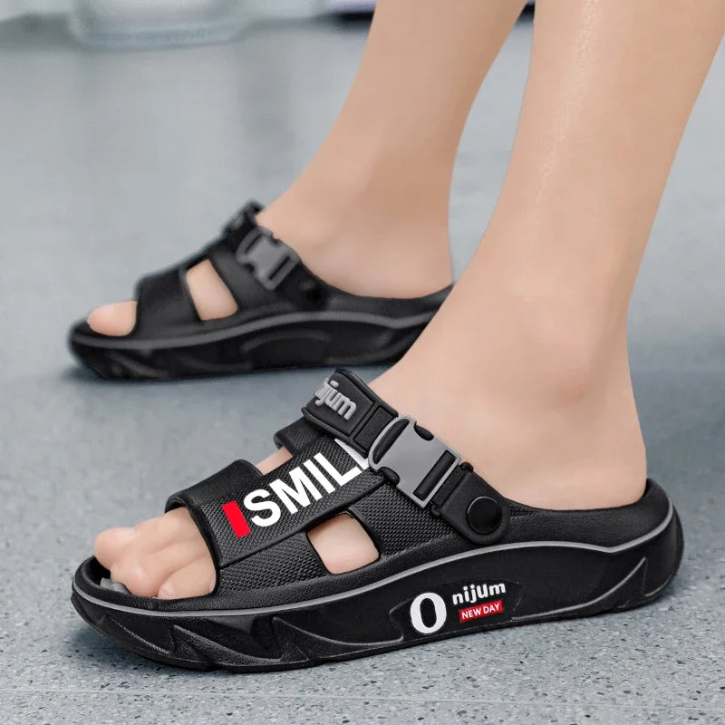 2025 nuevas zapatillas de masaje para hombres, sandalias para interiores y exteriores, zuecos deslizantes suaves y cómodos para la playa, zapatos casuales, Zapatillas de casa para hombres y mujeres