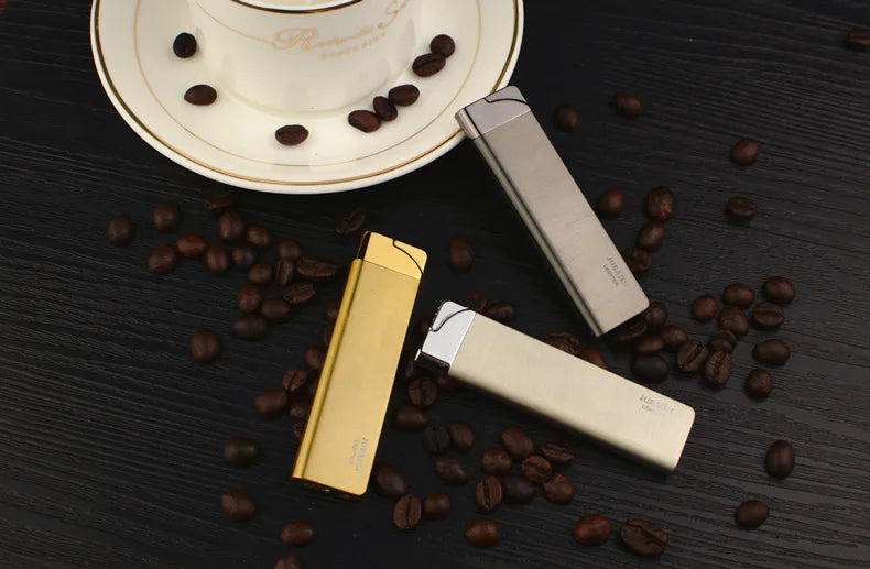 Encendedor de Cigarrillos de Gas butano inflable ultrafino, antorcha a prueba de viento, Encendedor de Metal, herramientas para fumar, Mini encendedor novedoso de regalo